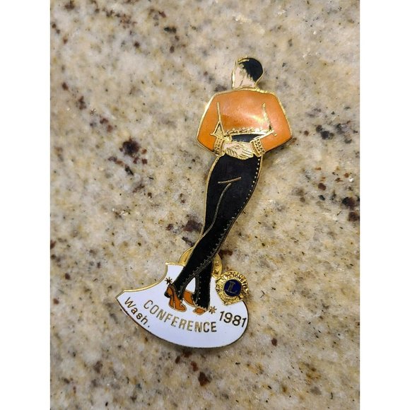 Vintage Lions Club Pin 1981 Washington Conference Spur. Matador? Spanish Dancer? - Picture 2 of 6